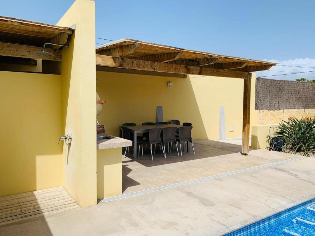 Vivienda Vacacional Tinizara Арона Екстериор снимка