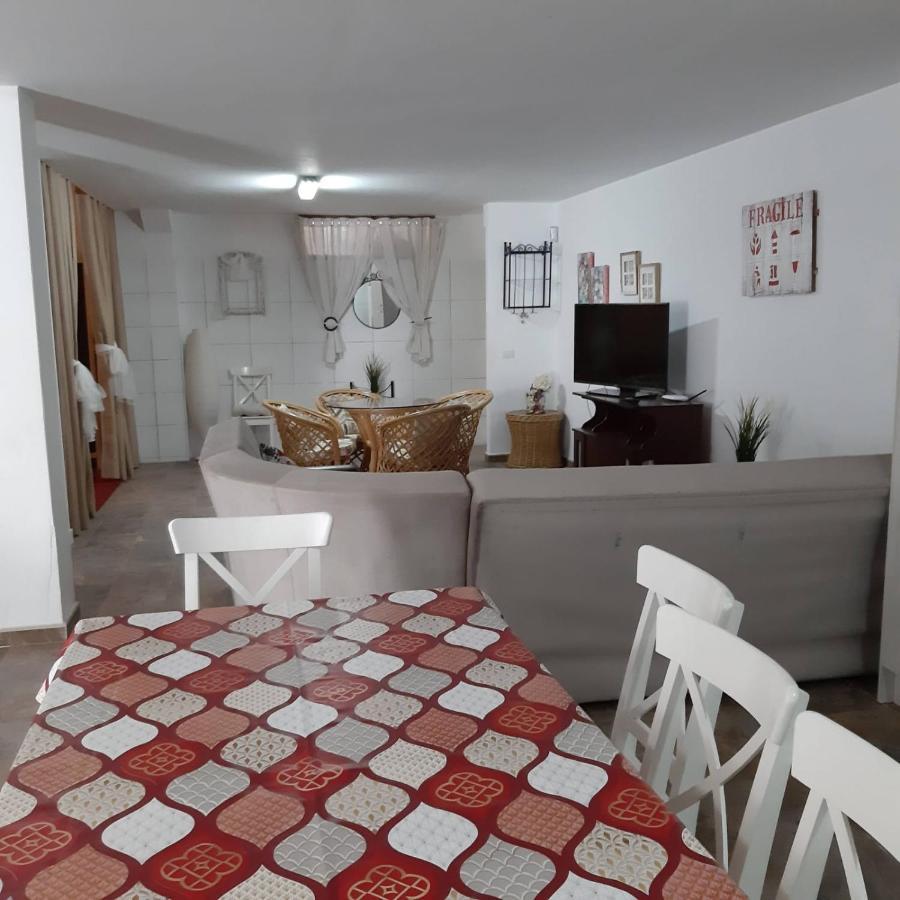 Vivienda Vacacional Tinizara Арона Екстериор снимка
