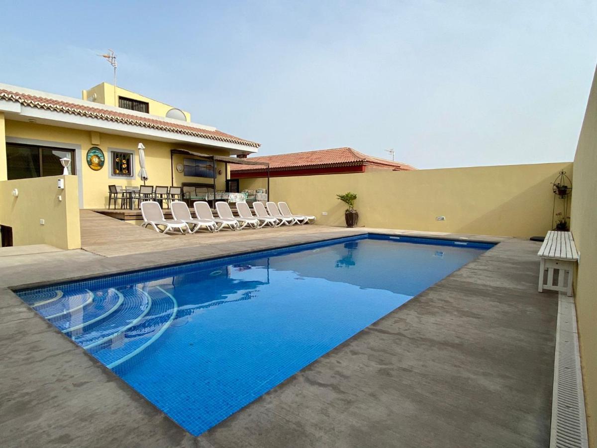 Vivienda Vacacional Tinizara Арона Екстериор снимка